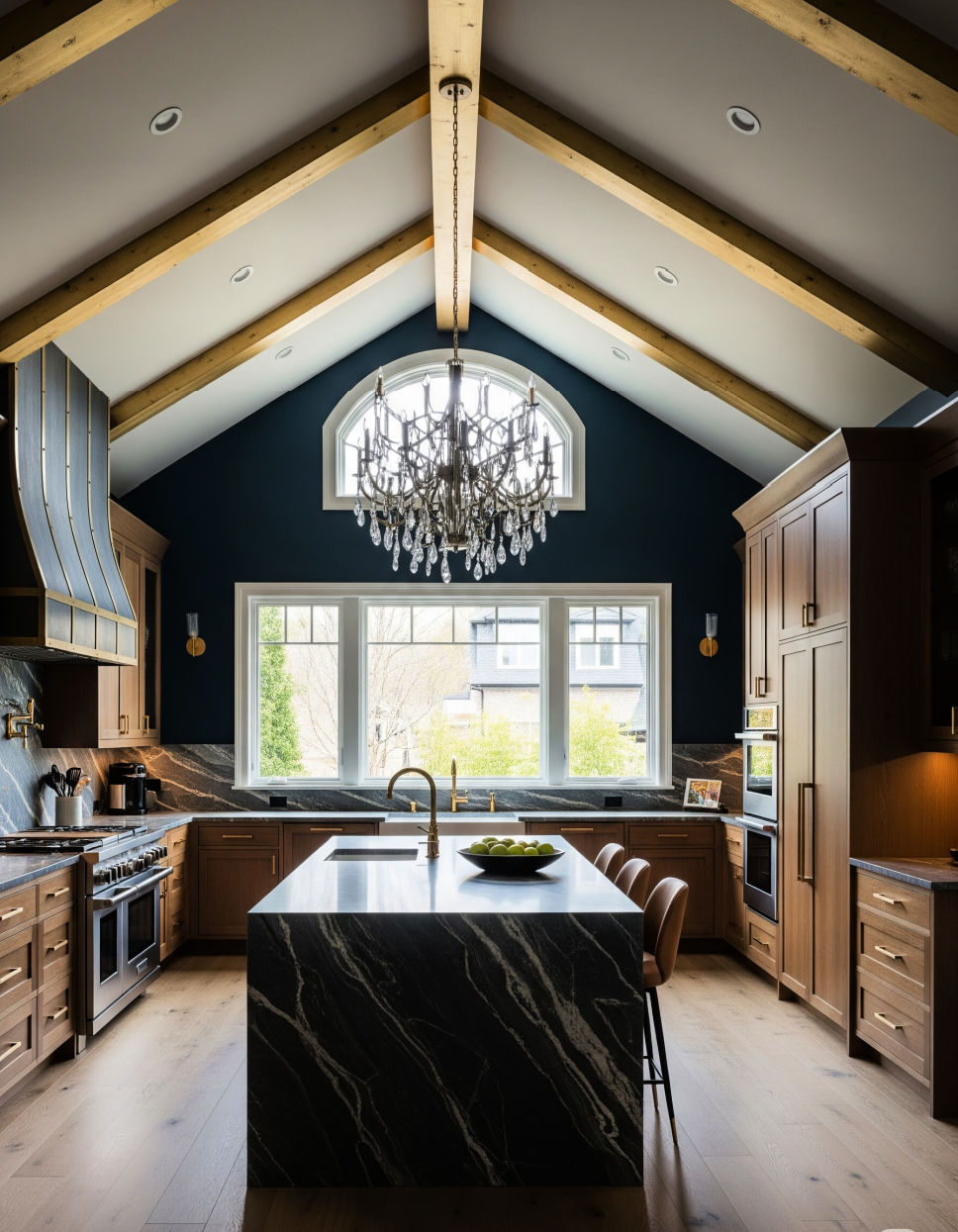 25 Vaulted Ceiling Kitchen Ideas for Spacious & Airy Designs - Our ...